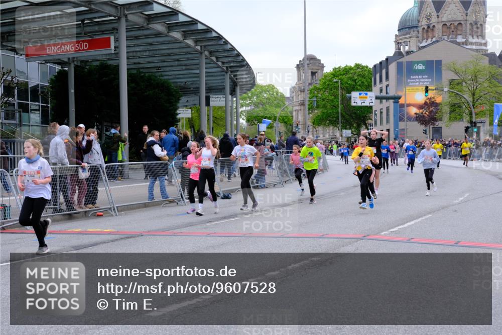 25.04.2026 - Das Zehntel Tim E. http://msf.ph/oto/9607528 25.04.2026 15:02:26 Ziel 15011, 15937, 15947, 15948, 16030, 16049, 16202, 16213, 16301, 16305, 16564, 16628, 16635, 16658, 16674, 17088, 17348, 17355, 17612, 17668, 18019 meine-sportfotos.de