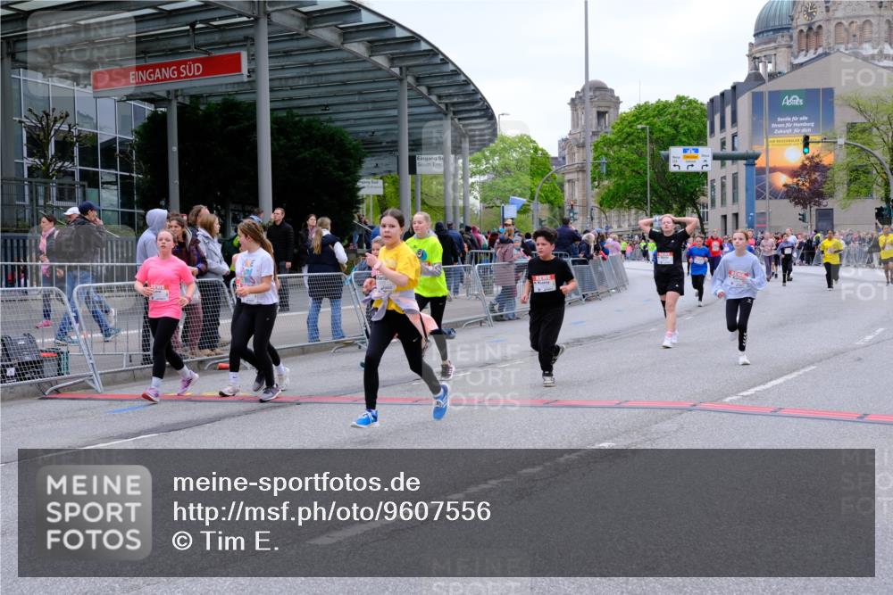 25.04.2026 - Das Zehntel Tim E. http://msf.ph/oto/9607556 25.04.2026 15:02:28 Ziel 15937, 15947, 15948, 16030, 16049, 16202, 16213, 16301, 16305, 16564, 16628, 16658, 17088, 17113, 17115, 17348, 17355, 17612, 17668, 18019 meine-sportfotos.de