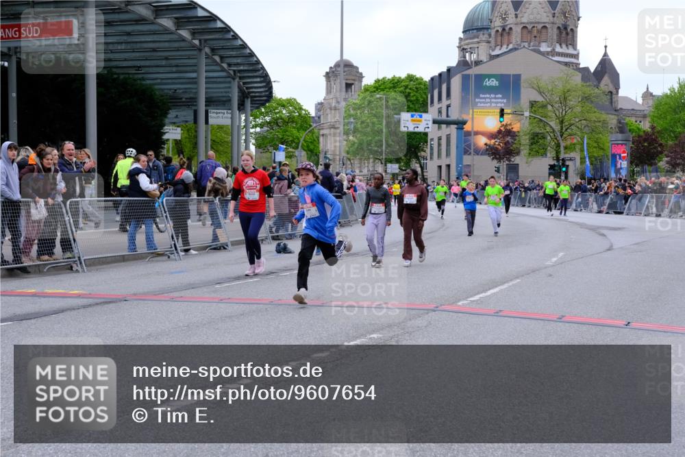 25.04.2026 - Das Zehntel Tim E. http://msf.ph/oto/9607654 25.04.2026 15:02:45 Ziel 15141, 15489, 15492, 15500, 15755, 16083, 16167, 16330, 16415, 17393, 17400, 17582, 18071, 18075, 18121 meine-sportfotos.de
