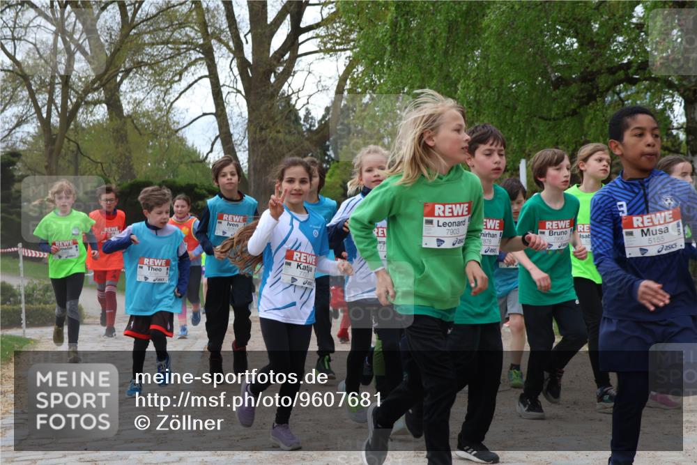25.04.2026 - Das Zehntel Zöllner http://msf.ph/oto/9607681 25.04.2026 09:43:07 Laufen 5791, 7903, 7727, 77, 5155, 7906, 878 meine-sportfotos.de