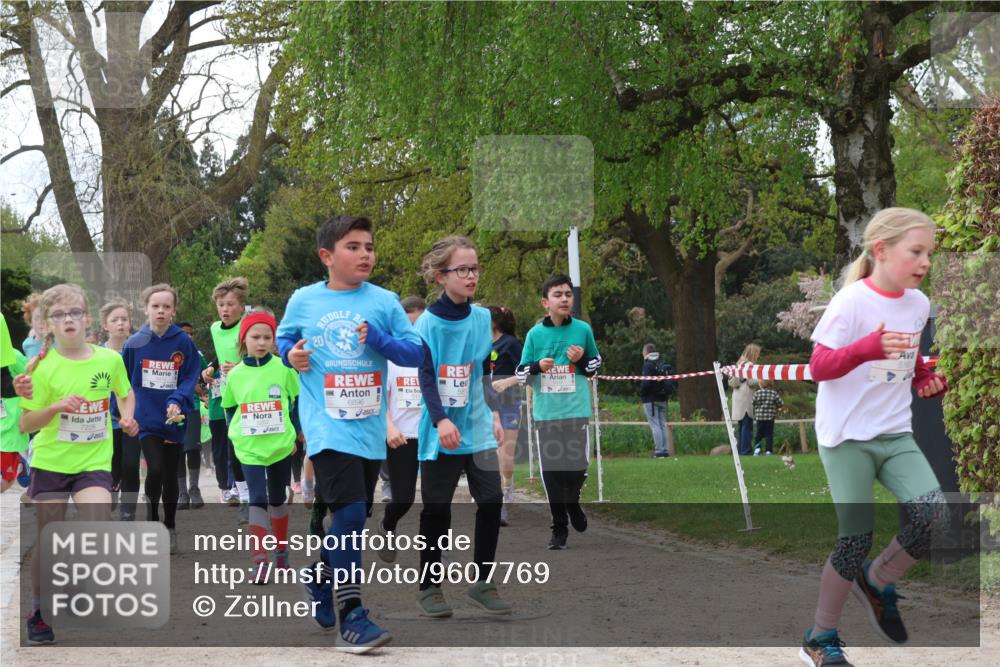 25.04.2026 - Das Zehntel Zöllner http://msf.ph/oto/9607769 25.04.2026 09:43:12 Laufen 7228, 20, 6896, 5161 meine-sportfotos.de