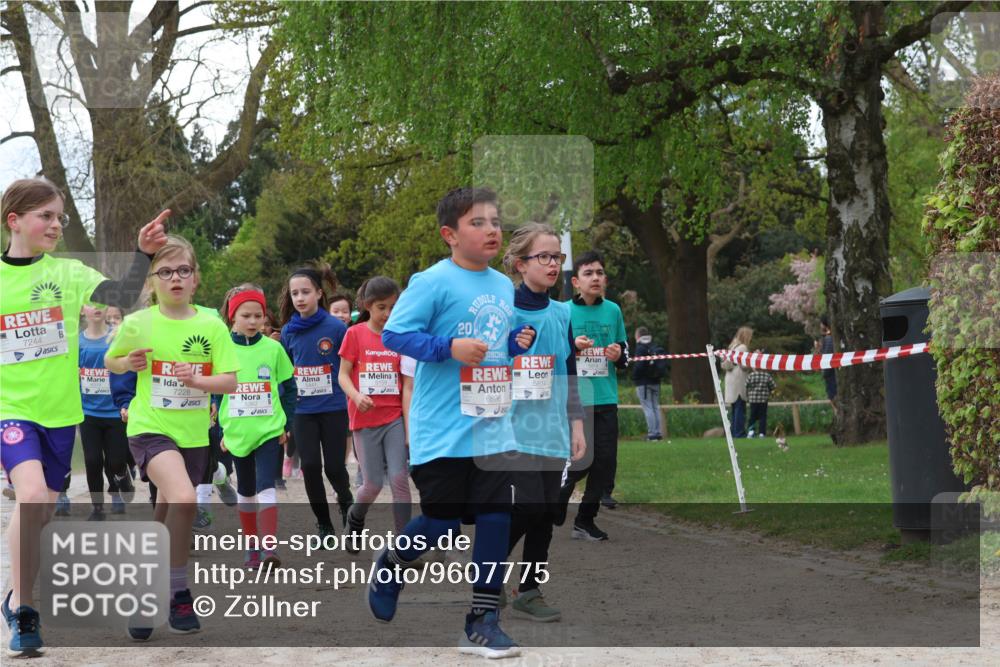 25.04.2026 - Das Zehntel Zöllner http://msf.ph/oto/9607775 25.04.2026 09:43:12 Laufen 7244, 7228, 5262, 20, 6896, 5814 meine-sportfotos.de