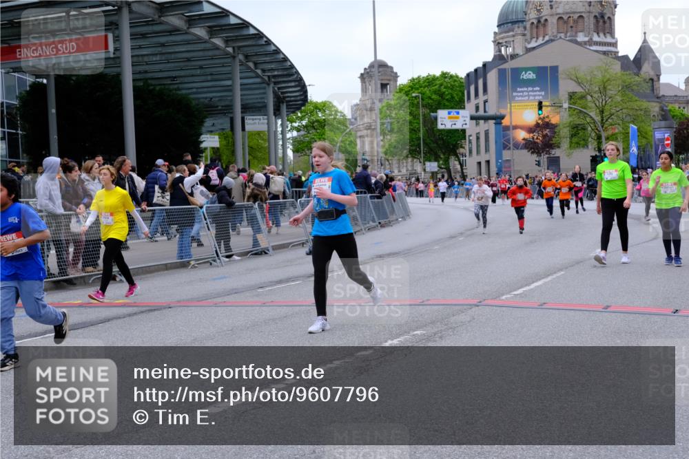 25.04.2026 - Das Zehntel Tim E. http://msf.ph/oto/9607796 25.04.2026 15:03:04 Ziel 15206, 15350, 15357, 15874, 15989, 15993, 16410, 16419, 16444, 16457, 16645, 16935, 16936, 16941, 17027, 18039, 18082 meine-sportfotos.de