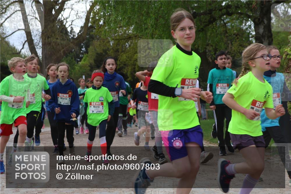25.04.2026 - Das Zehntel Zöllner http://msf.ph/oto/9607803 25.04.2026 09:43:13 Laufen 7093, 5262, 888516, 14 meine-sportfotos.de