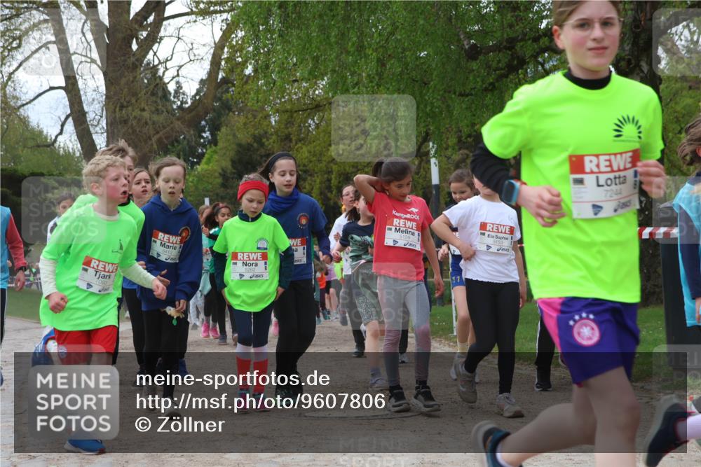 25.04.2026 - Das Zehntel Zöllner http://msf.ph/oto/9607806 25.04.2026 09:43:13 Laufen 7093, 5159, 17, 5153, 7244 meine-sportfotos.de
