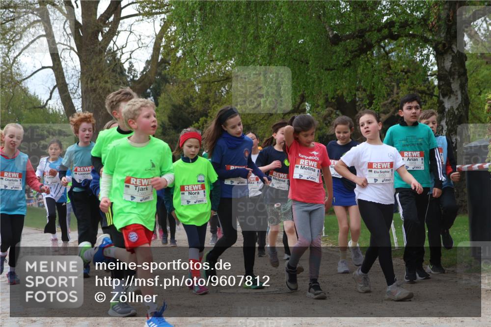 25.04.2026 - Das Zehntel Zöllner http://msf.ph/oto/9607812 25.04.2026 09:43:14 Laufen 5798, 7093, 5262, 6669, 5159, 5153, 5918 meine-sportfotos.de