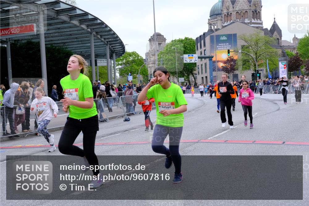 25.04.2026 - Das Zehntel Tim E. http://msf.ph/oto/9607816 25.04.2026 15:03:08 Ziel 15206, 15350, 15357, 15874, 15993, 16410, 16419, 16615, 16645, 18039, 18082 meine-sportfotos.de