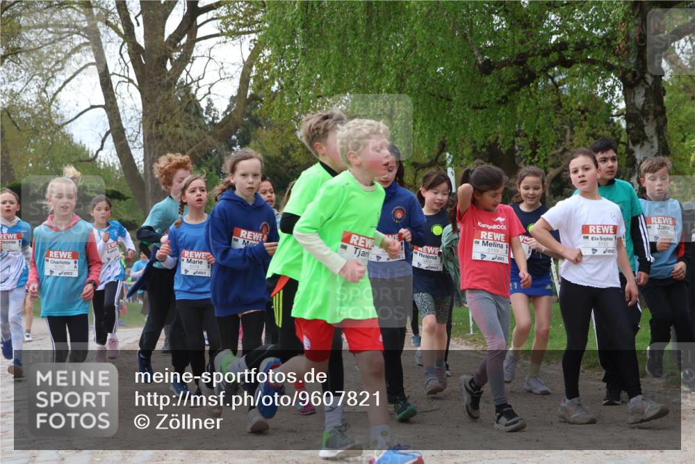 25.04.2026 - Das Zehntel Zöllner http://msf.ph/oto/9607821 25.04.2026 09:43:14 Laufen 5798, 6319, 5159, 5153, 7655 meine-sportfotos.de