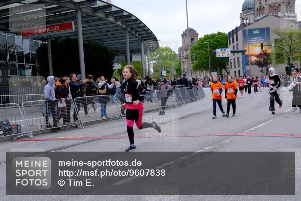 25.04.2026 - Das Zehntel Tim E. http://msf.ph/oto/9607838 25.04.2026 15:03:12 Ziel 15350, 15357, 16182, 16201, 16410, 16419, 16615, 16645, 17646, 17648, 18039 meine-sportfotos.de