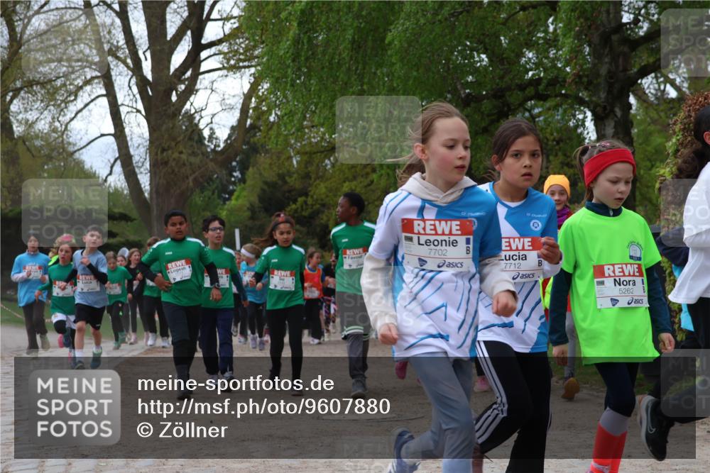25.04.2026 - Das Zehntel Zöllner http://msf.ph/oto/9607880 25.04.2026 09:43:17 Laufen 7702, 7712, 5262 meine-sportfotos.de