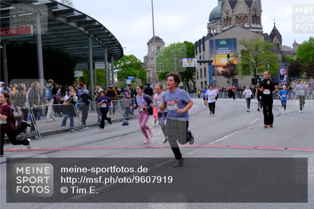 25.04.2026 - Das Zehntel Tim E. http://msf.ph/oto/9607919 25.04.2026 15:03:23 Ziel 15180, 15582, 15591, 15660, 15686, 15748, 15856, 15857, 15864, 15865, 16199, 16475, 16810, 16818, 16819, 17441, 17452, 17462, 17737, 17746, 17930, 17935 meine-sportfotos.de