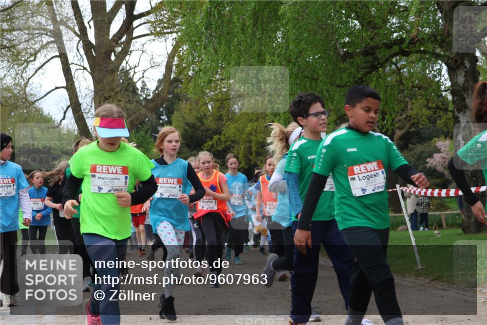 25.04.2026 - Das Zehntel Zöllner http://msf.ph/oto/9607963 25.04.2026 09:43:20 Laufen 6916, 5270, 5804, 5543 meine-sportfotos.de