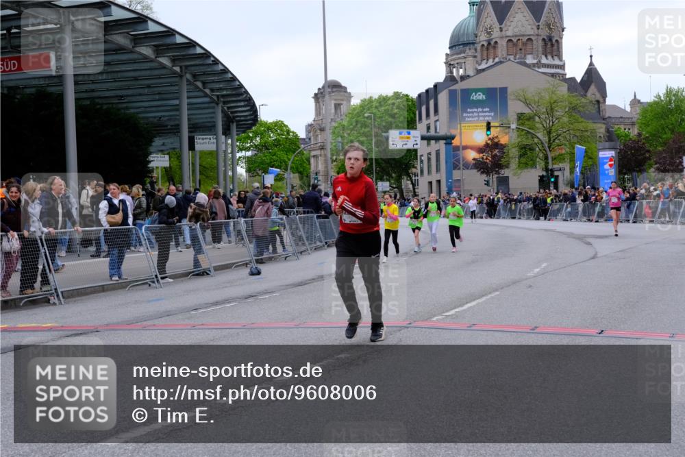 25.04.2026 - Das Zehntel Tim E. http://msf.ph/oto/9608006 25.04.2026 15:03:39 Ziel 15160, 15183, 15302, 16086, 16088, 17170, 17486, 17487, 17618, 17830, 18192, 18293 meine-sportfotos.de