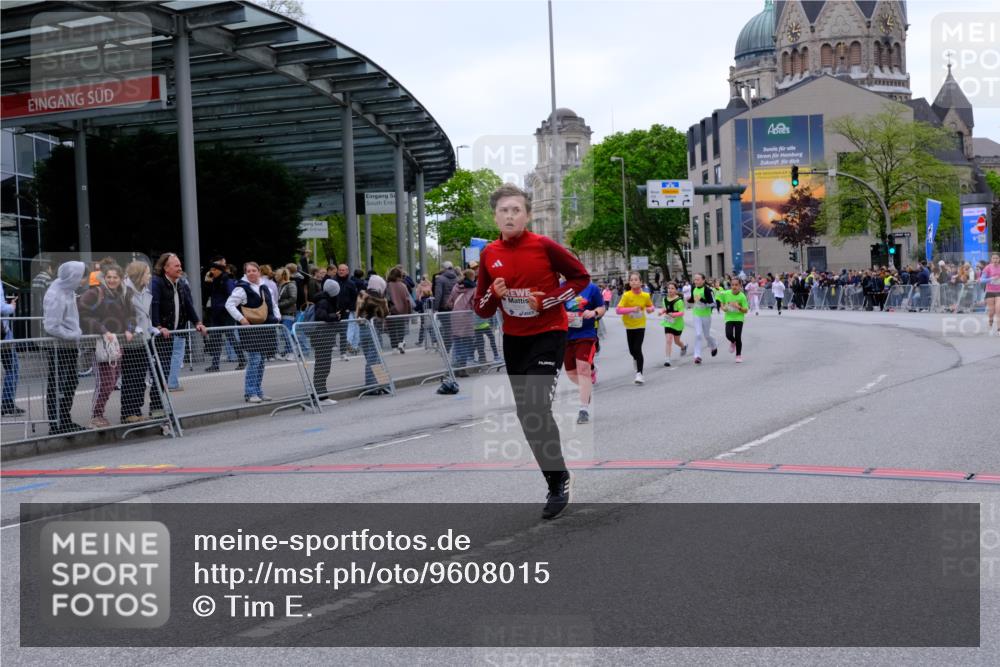 25.04.2026 - Das Zehntel Tim E. http://msf.ph/oto/9608015 25.04.2026 15:03:39 Ziel 15160, 15183, 15302, 16086, 16088, 17170, 17486, 17487, 17618, 17830, 18192, 18293 meine-sportfotos.de