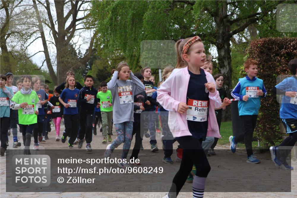 25.04.2026 - Das Zehntel Zöllner http://msf.ph/oto/9608249 25.04.2026 09:43:34 Laufen 8035, 5568 meine-sportfotos.de