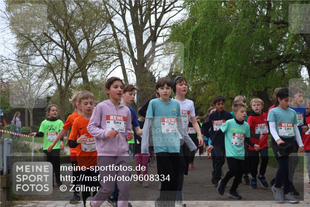 25.04.2026 - Das Zehntel Zöllner http://msf.ph/oto/9608334 25.04.2026 09:43:37 Laufen 6207, 7580, 7614, 66, 6129, 7551, 8 meine-sportfotos.de