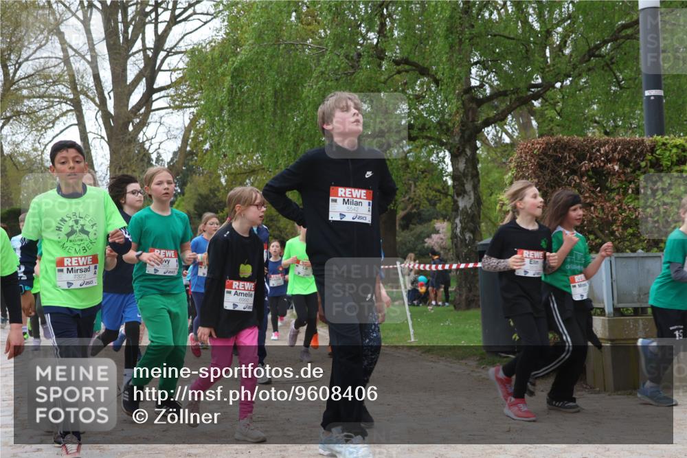 25.04.2026 - Das Zehntel Zöllner http://msf.ph/oto/9608406 25.04.2026 09:43:40 Laufen 7322, 6992, 5542, 15 meine-sportfotos.de