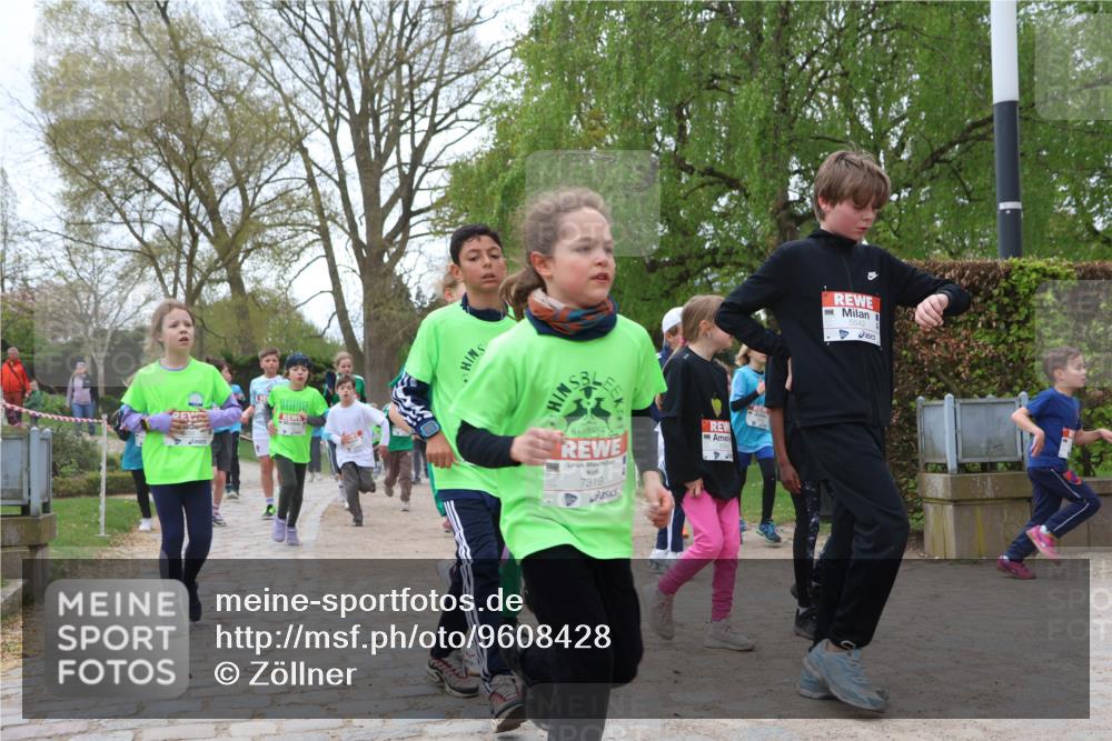 25.04.2026 - Das Zehntel Zöllner http://msf.ph/oto/9608428 25.04.2026 09:43:41 Laufen 7319, 6992 meine-sportfotos.de