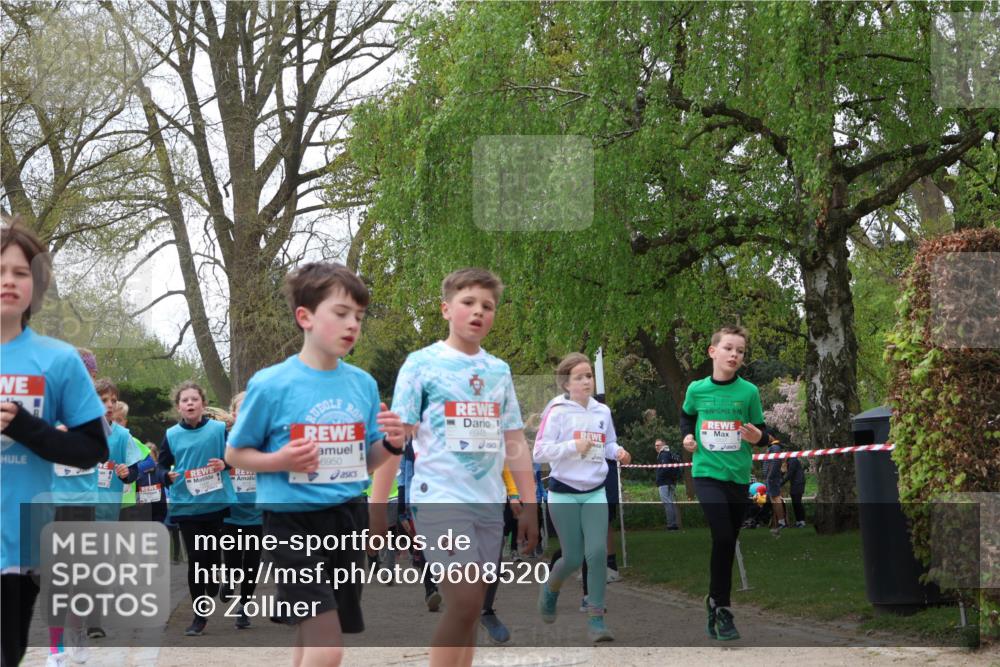 25.04.2026 - Das Zehntel Zöllner http://msf.ph/oto/9608520 25.04.2026 09:43:45 Laufen 6950, 6945 meine-sportfotos.de