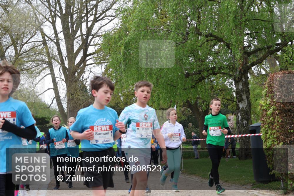 25.04.2026 - Das Zehntel Zöllner http://msf.ph/oto/9608523 25.04.2026 09:43:45 Laufen 6950, 6945 meine-sportfotos.de