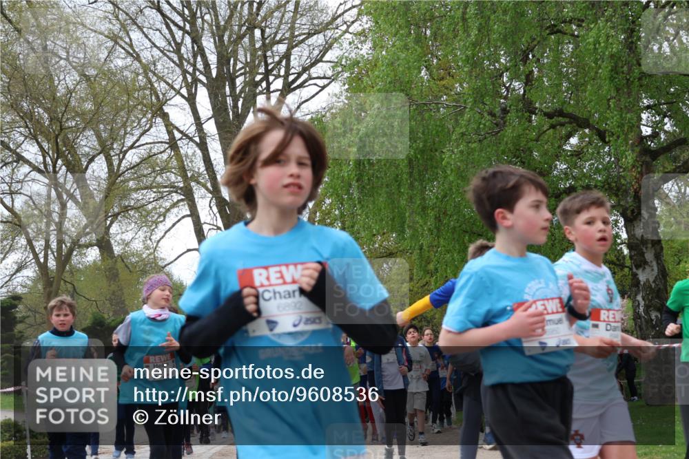25.04.2026 - Das Zehntel Zöllner http://msf.ph/oto/9608536 25.04.2026 09:43:46 Laufen 6892, 8960 meine-sportfotos.de