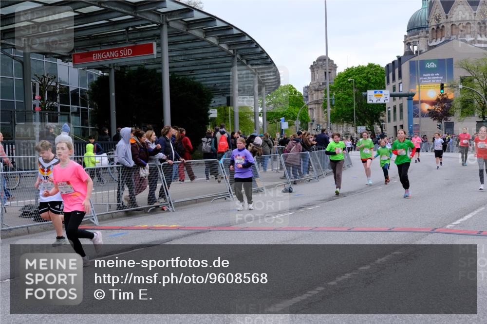25.04.2026 - Das Zehntel Tim E. http://msf.ph/oto/9608568 25.04.2026 15:04:55 Ziel 15004, 16963, 17213, 17311, 17392, 17682, 17698, 17699, 17702, 17712, 17716, 17781, 17798, 17805 meine-sportfotos.de