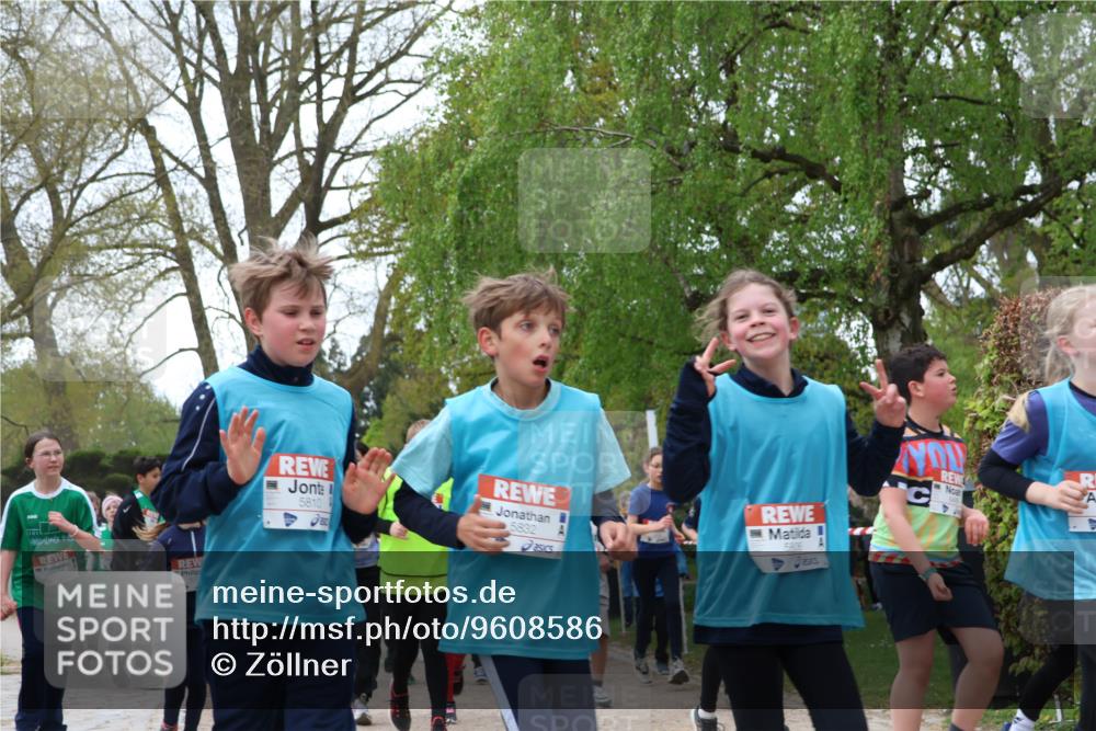 25.04.2026 - Das Zehntel Zöllner http://msf.ph/oto/9608586 25.04.2026 09:43:48 Laufen 5810, 5832 meine-sportfotos.de