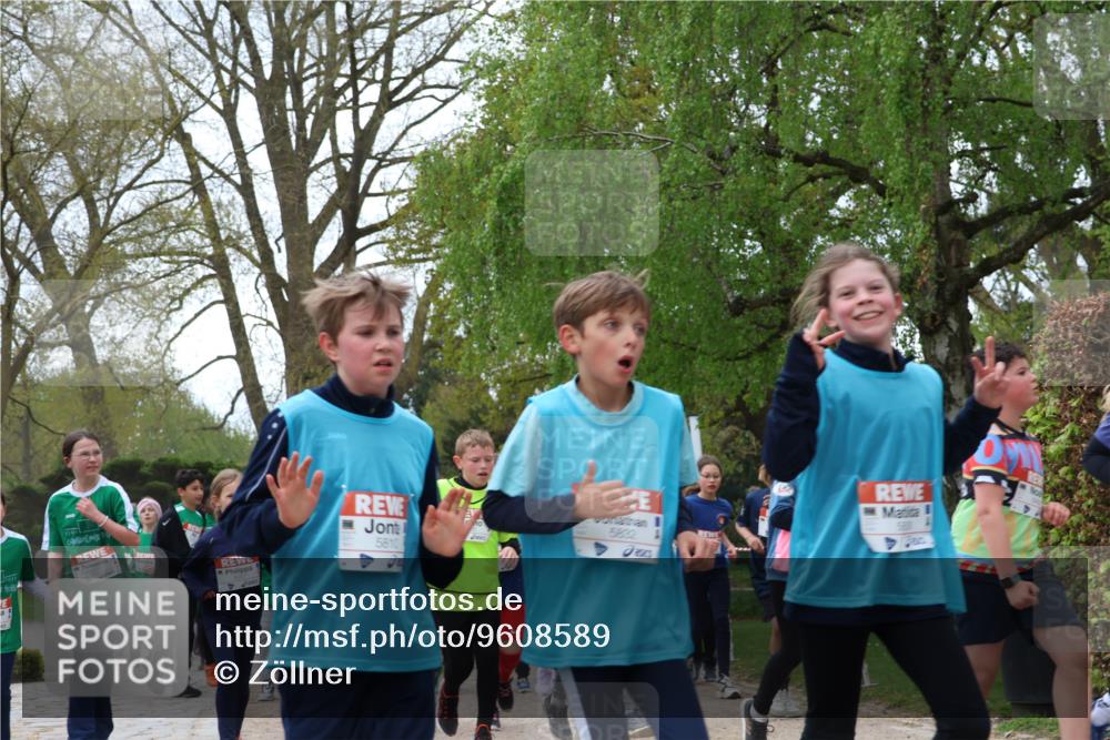 25.04.2026 - Das Zehntel Zöllner http://msf.ph/oto/9608589 25.04.2026 09:43:48 Laufen 5810, 5832 meine-sportfotos.de