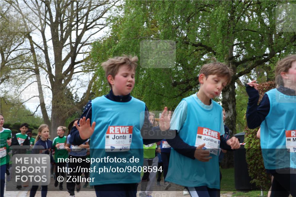 25.04.2026 - Das Zehntel Zöllner http://msf.ph/oto/9608594 25.04.2026 09:43:48 Laufen 5810, 5832 meine-sportfotos.de