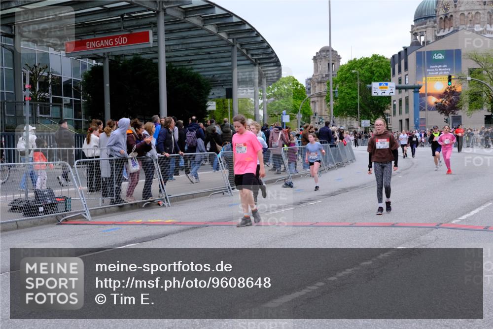 25.04.2026 - Das Zehntel Tim E. http://msf.ph/oto/9608648 25.04.2026 15:05:13 Ziel 15329, 15367, 15370, 15464, 16462, 16944, 17378, 17383, 18148 meine-sportfotos.de