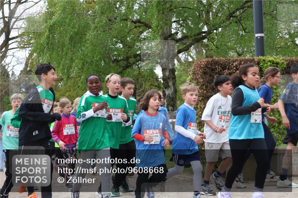 25.04.2026 - Das Zehntel Zöllner http://msf.ph/oto/9608668 25.04.2026 09:43:51 Laufen 5531, 5547, 293, 630, 5799, 1, 000 meine-sportfotos.de