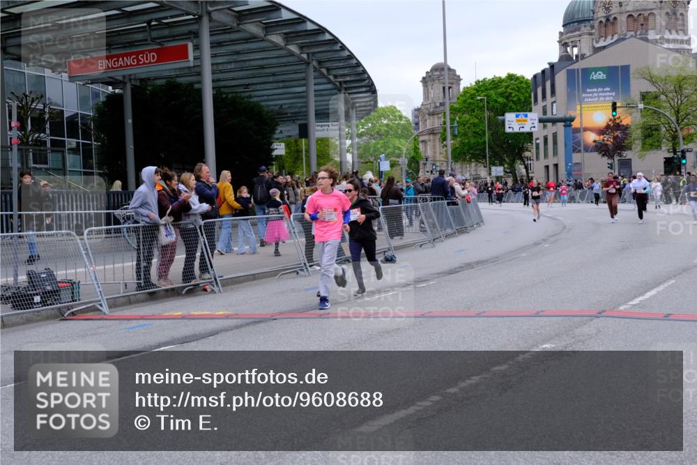 25.04.2026 - Das Zehntel Tim E. http://msf.ph/oto/9608688 25.04.2026 15:05:23 Ziel 15349, 15367, 15370, 15375, 16996, 17378, 17718 meine-sportfotos.de