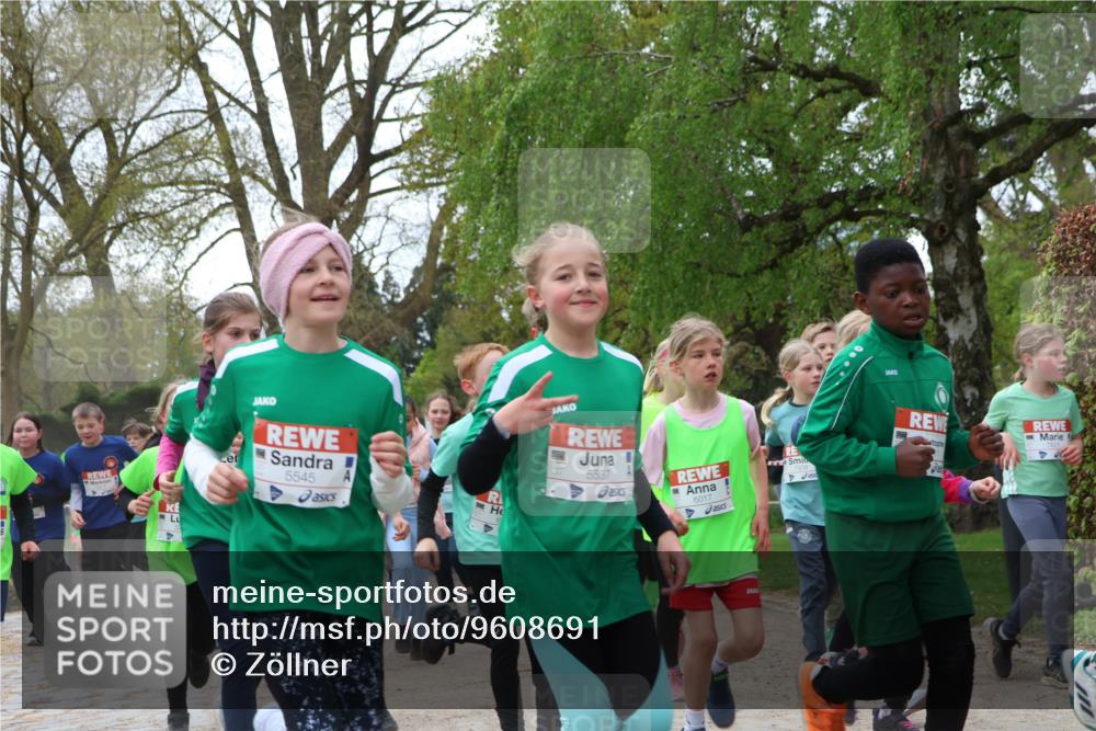 25.04.2026 - Das Zehntel Zöllner http://msf.ph/oto/9608691 25.04.2026 09:43:52 Laufen 5545, 5537, 6017 meine-sportfotos.de