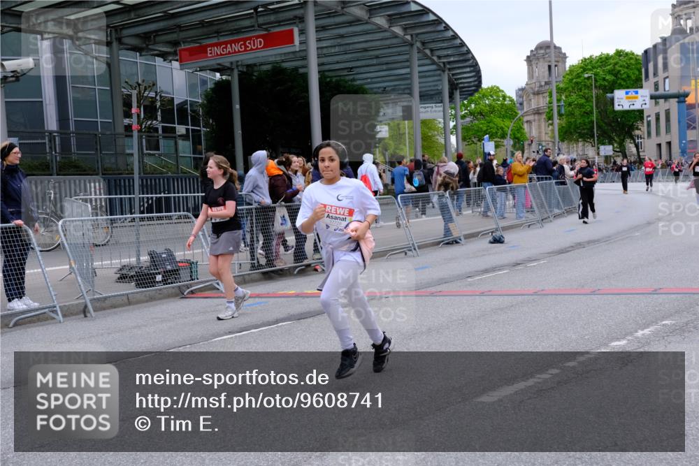 25.04.2026 - Das Zehntel Tim E. http://msf.ph/oto/9608741 25.04.2026 15:05:40 Ziel 15294, 16289, 16467, 17728, 17982 meine-sportfotos.de