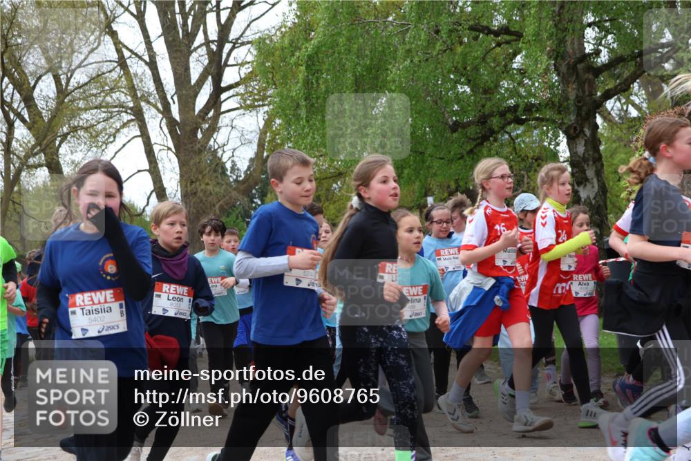25.04.2026 - Das Zehntel Zöllner http://msf.ph/oto/9608765 25.04.2026 09:43:56 Laufen 5402, 8013, 5374, 111 meine-sportfotos.de