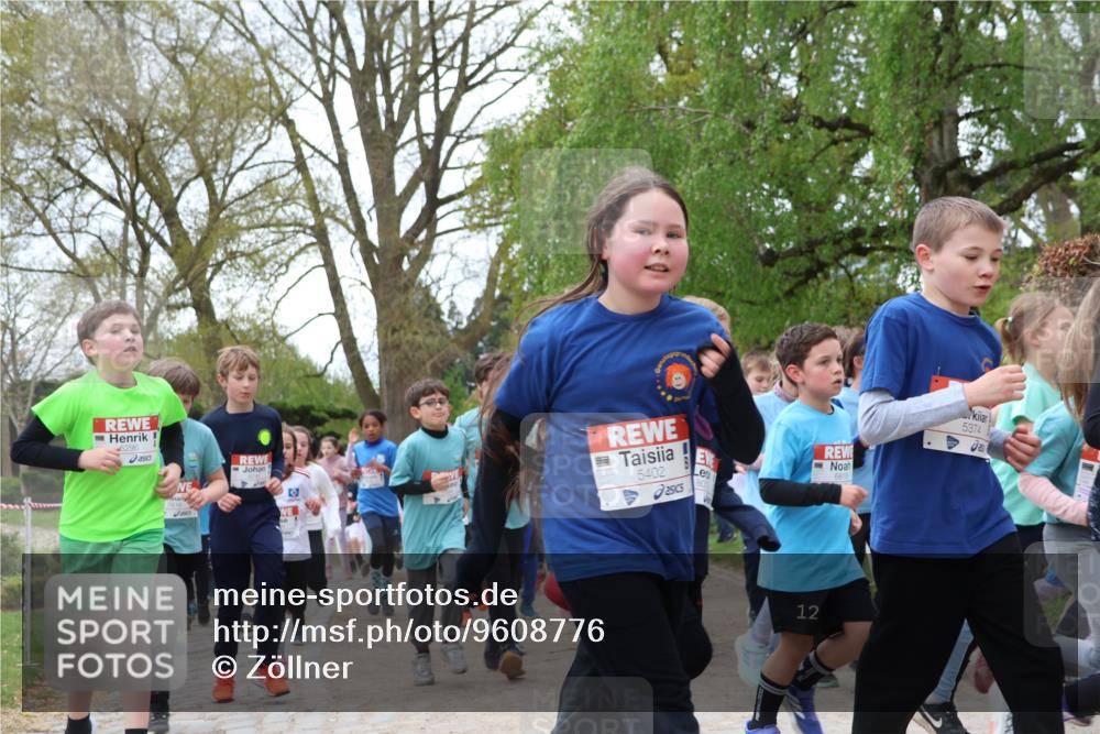 25.04.2026 - Das Zehntel Zöllner http://msf.ph/oto/9608776 25.04.2026 09:43:56 Laufen 6296, 7616, 5402, 6818, 12, 5374, 5 meine-sportfotos.de