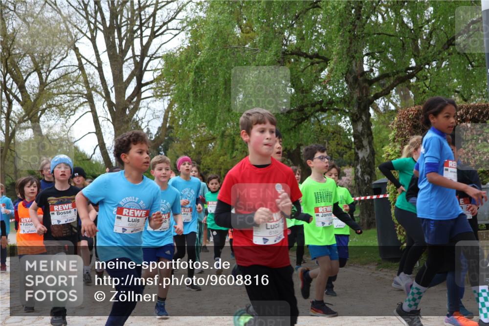 25.04.2026 - Das Zehntel Zöllner http://msf.ph/oto/9608816 25.04.2026 09:43:59 Laufen 7861, 6852, 616 meine-sportfotos.de