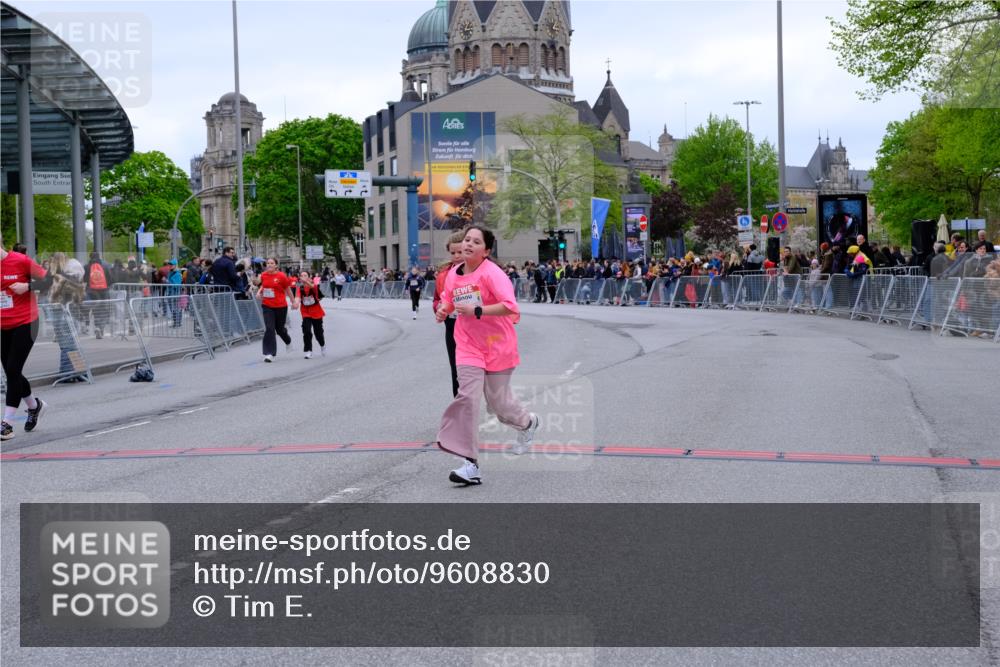 25.04.2026 - Das Zehntel Tim E. http://msf.ph/oto/9608830 25.04.2026 15:06:03 Ziel 15962, 16937, 17688, 17692, 17908 meine-sportfotos.de