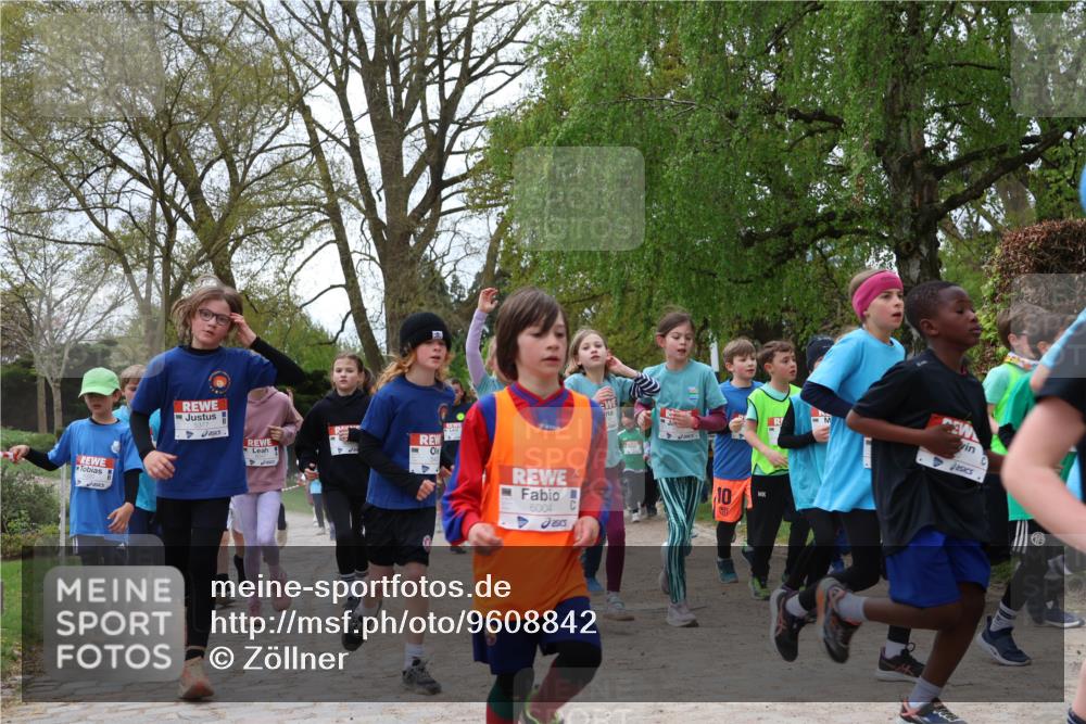 25.04.2026 - Das Zehntel Zöllner http://msf.ph/oto/9608842 25.04.2026 09:44:01 Laufen 6004, 10 meine-sportfotos.de