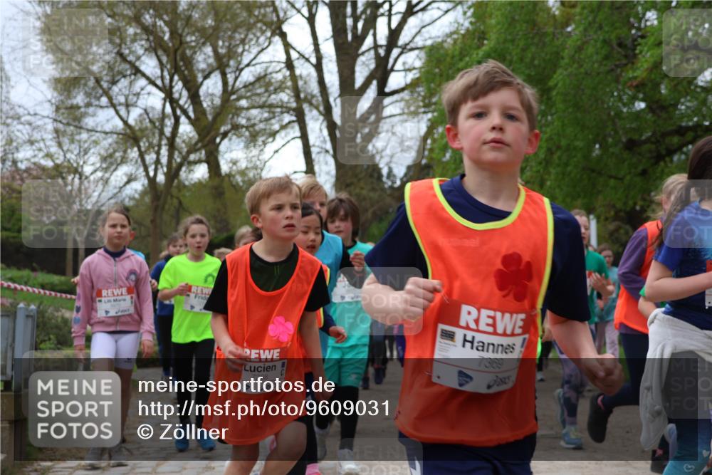 25.04.2026 - Das Zehntel Zöllner http://msf.ph/oto/9609031 25.04.2026 09:44:10 Laufen 933, 7368, 7369 meine-sportfotos.de