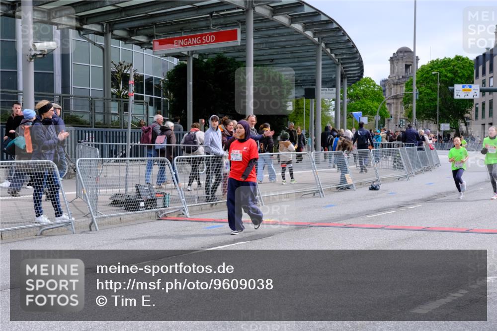 25.04.2026 - Das Zehntel Tim E. http://msf.ph/oto/9609038 25.04.2026 15:06:47 Ziel 17175, 17199, 17687, 17689, 17704 meine-sportfotos.de