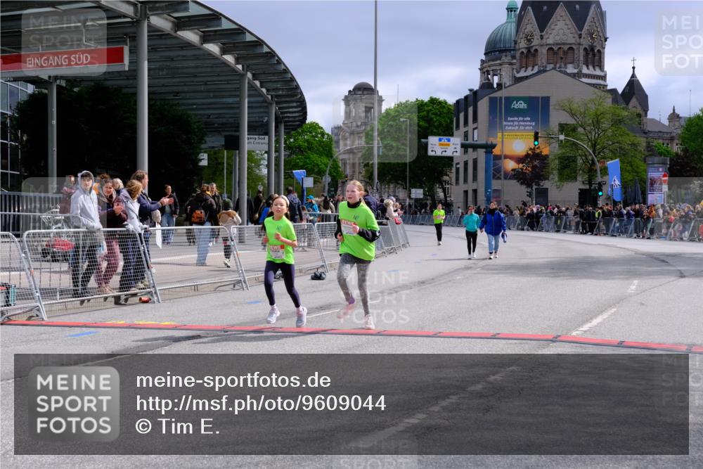 25.04.2026 - Das Zehntel Tim E. http://msf.ph/oto/9609044 25.04.2026 15:06:49 Ziel 17175, 17199, 17687, 17689, 17704 meine-sportfotos.de