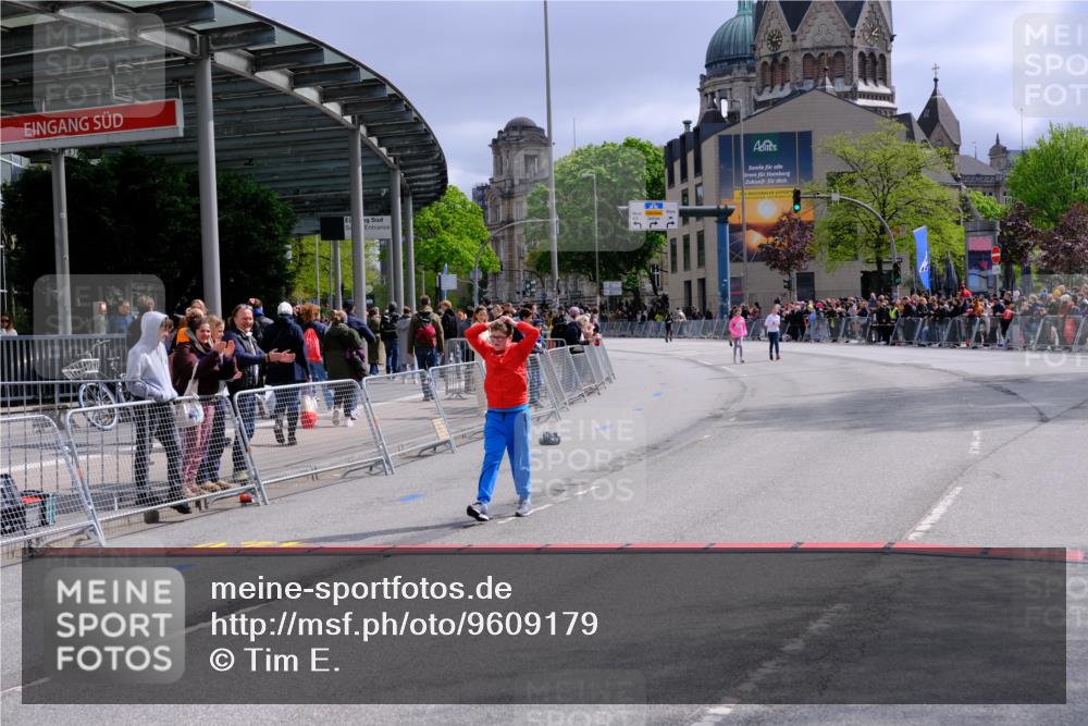 25.04.2026 - Das Zehntel Tim E. http://msf.ph/oto/9609179 25.04.2026 15:08:07 Ziel 17567 meine-sportfotos.de