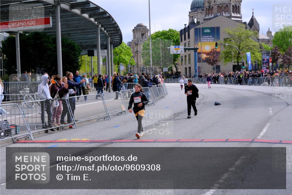 25.04.2026 - Das Zehntel Tim E. http://msf.ph/oto/9609308 25.04.2026 15:09:12 Ziel 15295, 18035 meine-sportfotos.de