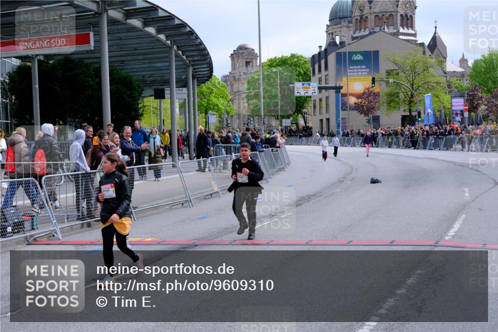 25.04.2026 - Das Zehntel Tim E. http://msf.ph/oto/9609310 25.04.2026 15:09:15 Ziel 15295, 18035 meine-sportfotos.de
