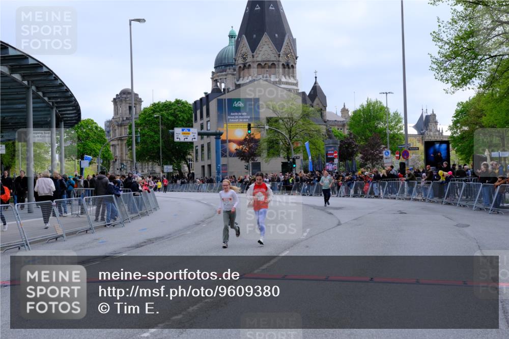 25.04.2026 - Das Zehntel Tim E. http://msf.ph/oto/9609380 25.04.2026 15:09:57 Ziel 16186, 16204 meine-sportfotos.de