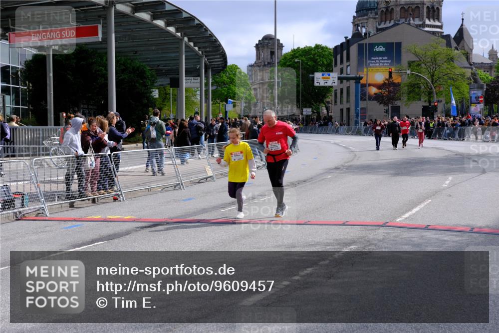 25.04.2026 - Das Zehntel Tim E. http://msf.ph/oto/9609457 25.04.2026 15:10:41 Ziel 15171, 15580, 15602, 17359 meine-sportfotos.de
