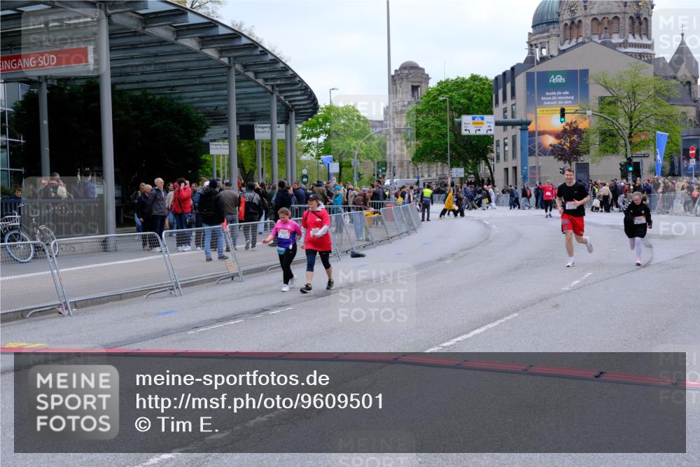 25.04.2026 - Das Zehntel Tim E. http://msf.ph/oto/9609501 25.04.2026 15:12:28 Ziel 15292, 17299, 17650 meine-sportfotos.de