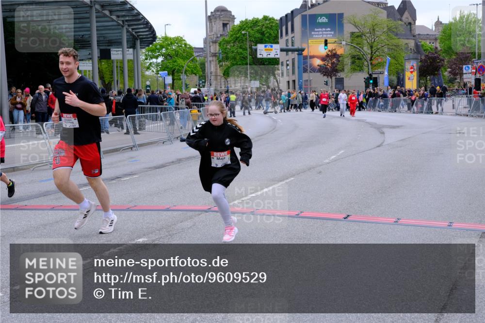 25.04.2026 - Das Zehntel Tim E. http://msf.ph/oto/9609529 25.04.2026 15:12:32 Ziel 15292, 17650 meine-sportfotos.de