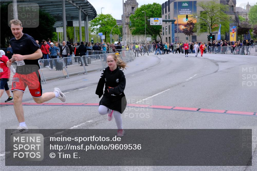 25.04.2026 - Das Zehntel Tim E. http://msf.ph/oto/9609536 25.04.2026 15:12:32 Ziel 15292, 17650 meine-sportfotos.de
